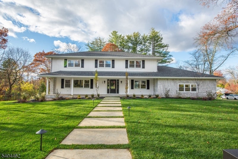 West Caldwell Twp., New Jersey, 07006, United States, 4 Bedrooms Bedrooms, ,5 BathroomsBathrooms,Residential,Active,2009168