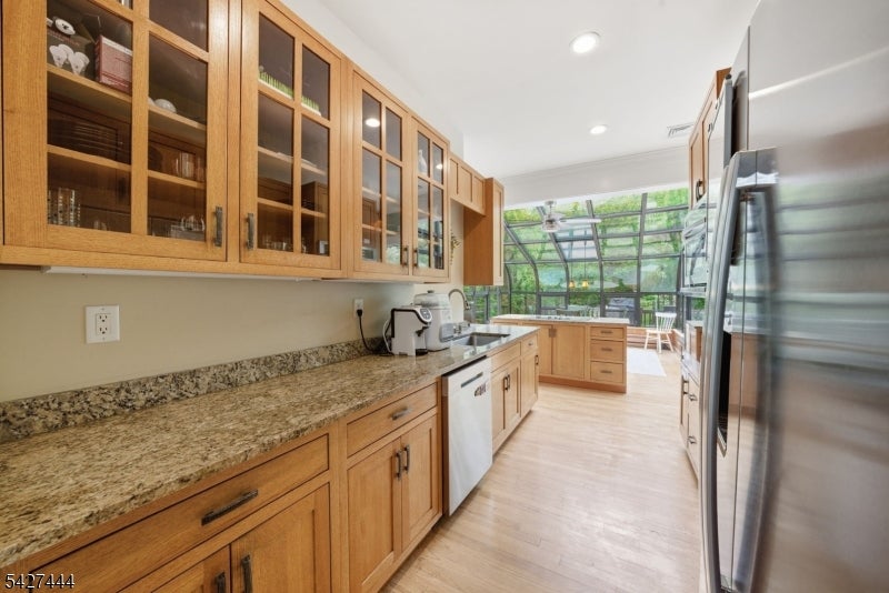 Boonton Twp., New Jersey, 07005, United States, 4 Bedrooms Bedrooms, ,3 BathroomsBathrooms,Residential,Active,2052013
