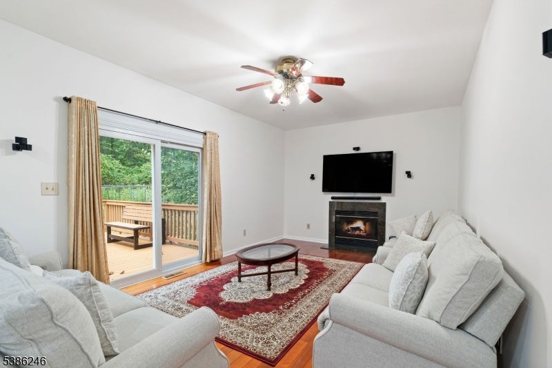 Franklin Twp., New Jersey, 08540, United States, 4 Bedrooms Bedrooms, ,3 BathroomsBathrooms,Residential,Active,1953016