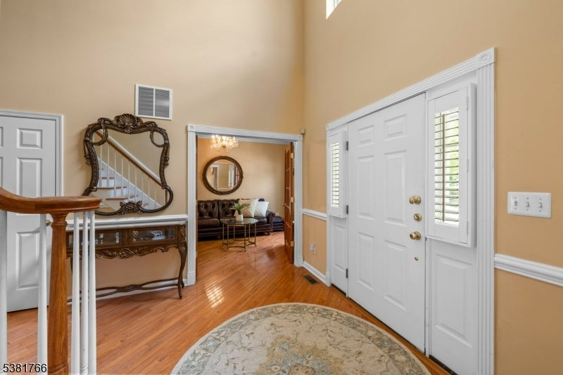 Franklin Twp., New Jersey, 08540, United States, 4 Bedrooms Bedrooms, ,3 BathroomsBathrooms,Residential,Active,1945520