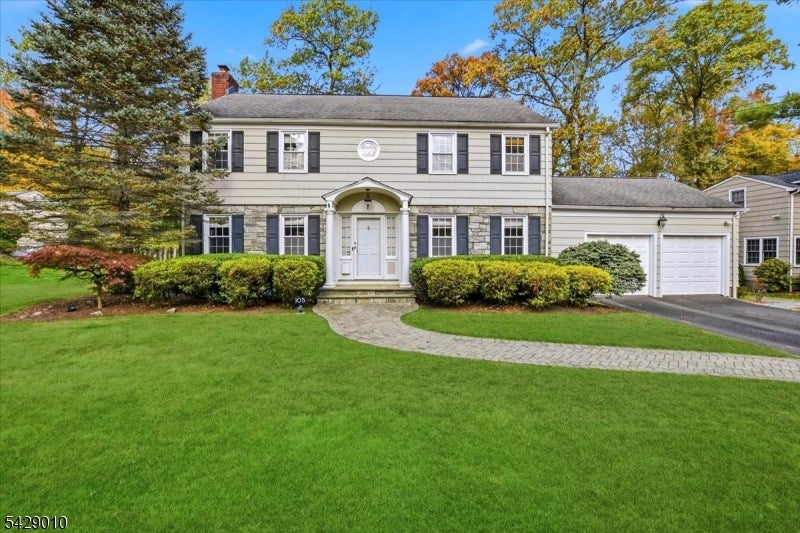 Millburn Twp., New Jersey, 07078, United States, 3 Bedrooms Bedrooms, ,4 BathroomsBathrooms,Residential,Active,2045397