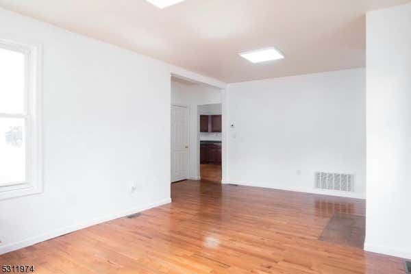 1043 HUNTERDON ST, NEWARK, NJ 07112 - Image 1