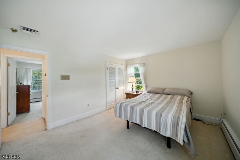 Boonton Twp., New Jersey, 07005, United States, 4 Bedrooms Bedrooms, ,3 BathroomsBathrooms,Residential,Active,1945441