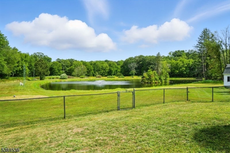 Boonton Twp., New Jersey, 07005, United States, 4 Bedrooms Bedrooms, ,3 BathroomsBathrooms,Residential,Active,1945441