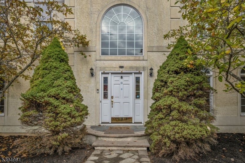 Mount Olive Twp., New Jersey, 07836, United States, 4 Bedrooms Bedrooms, ,4 BathroomsBathrooms,Residential,Active,1989757