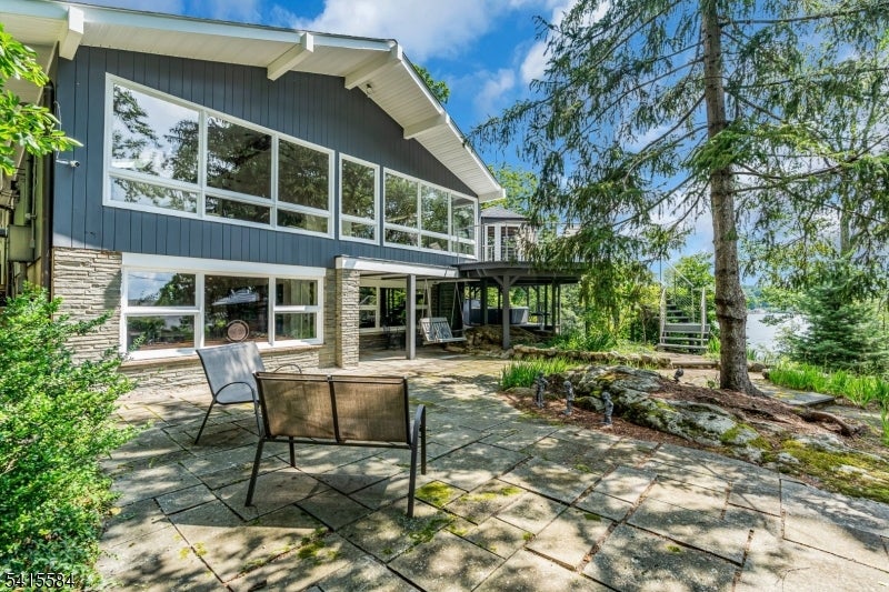Hopatcong Boro, New Jersey, 07821, United States, 3 Bedrooms Bedrooms, ,3 BathroomsBathrooms,Residential,Active,2043427