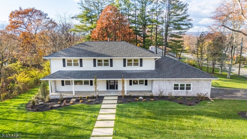 West Caldwell Twp., New Jersey, 07006, United States, 4 Bedrooms Bedrooms, ,5 BathroomsBathrooms,Residential,Active,2009168