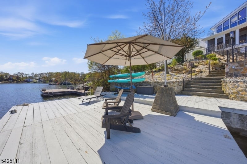 Hopatcong Boro, New Jersey, 07843, United States, 3 Bedrooms Bedrooms, ,4 BathroomsBathrooms,Residential,Active,2043433