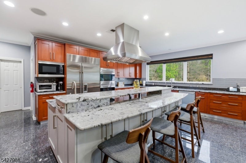 Monroe Twp., New Jersey, 08831, United States, 5 Bedrooms Bedrooms, ,4 BathroomsBathrooms,Residential,Active,2041399