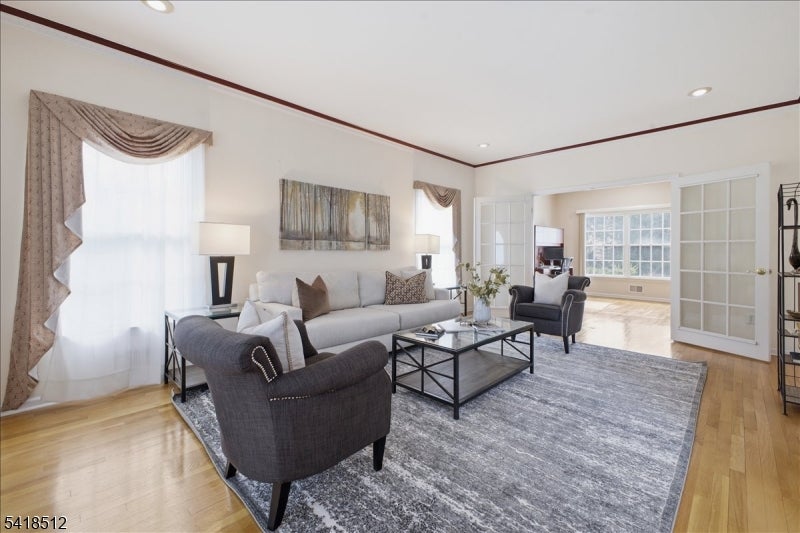 Montgomery Twp., New Jersey, 08502, United States, 5 Bedrooms Bedrooms, ,4 BathroomsBathrooms,Residential,Active,2032939