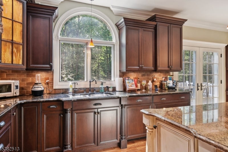 Warren Twp., New Jersey, 07059, United States, 5 Bedrooms Bedrooms, ,4 BathroomsBathrooms,Residential,Active,1945488