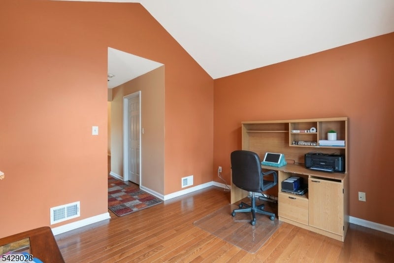 South Brunswick Twp., New Jersey, 08852, United States, 4 Bedrooms Bedrooms, ,3 BathroomsBathrooms,Residential,Active,2045401