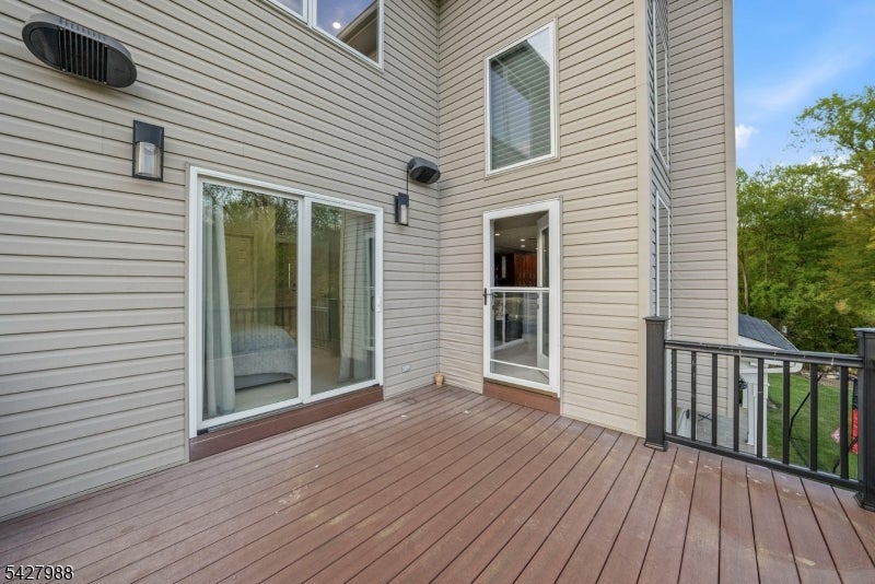 Monroe Twp., New Jersey, 08831, United States, 5 Bedrooms Bedrooms, ,4 BathroomsBathrooms,Residential,Active,2041399