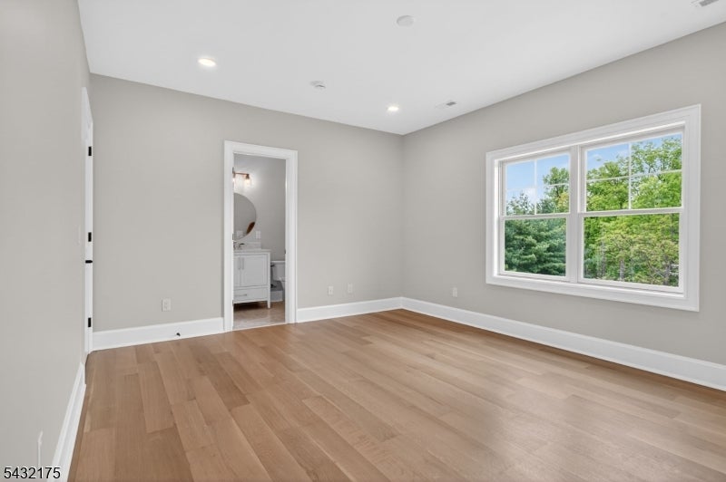 Warren Twp., New Jersey, 07059, United States, 6 Bedrooms Bedrooms, ,8 BathroomsBathrooms,Residential,Active,2052012