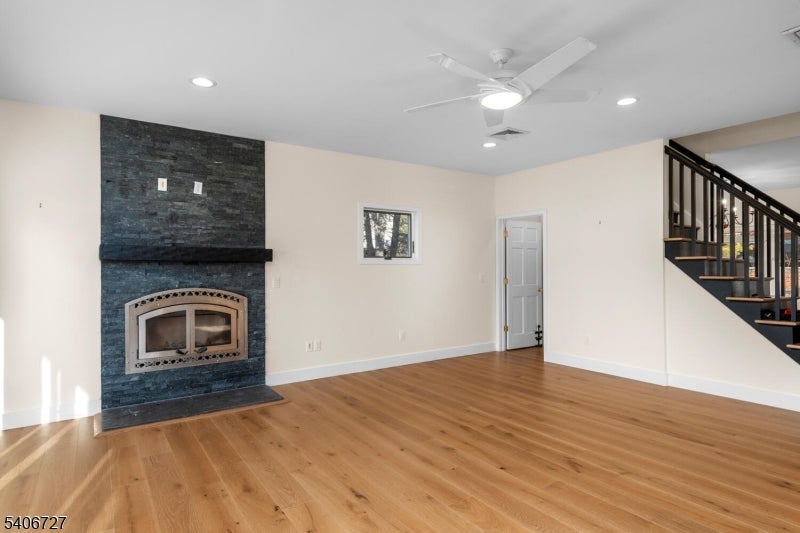 West Milford Twp., New Jersey, 07421, United States, 4 Bedrooms Bedrooms, ,4 BathroomsBathrooms,Residential,Active,2012909