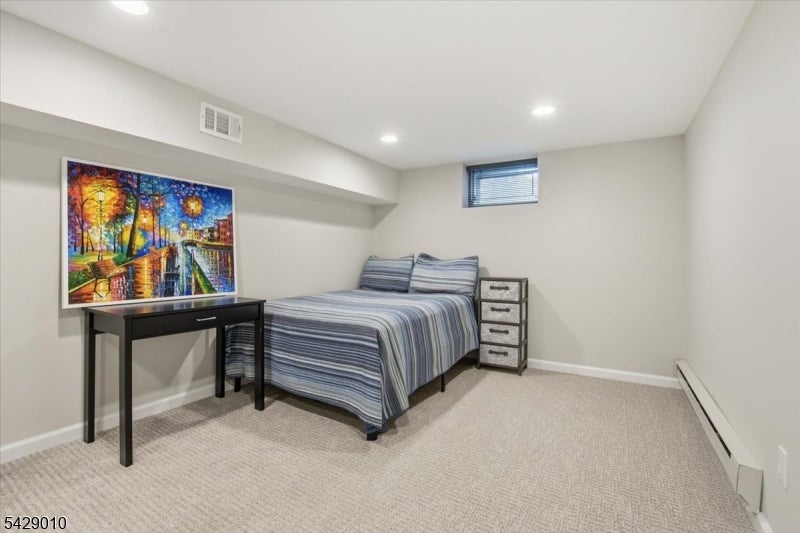 Millburn Twp., New Jersey, 07078, United States, 3 Bedrooms Bedrooms, ,4 BathroomsBathrooms,Residential,Active,2045397
