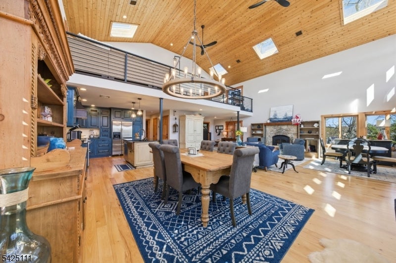 Hopatcong Boro, New Jersey, 07843, United States, 3 Bedrooms Bedrooms, ,4 BathroomsBathrooms,Residential,Active,2043433