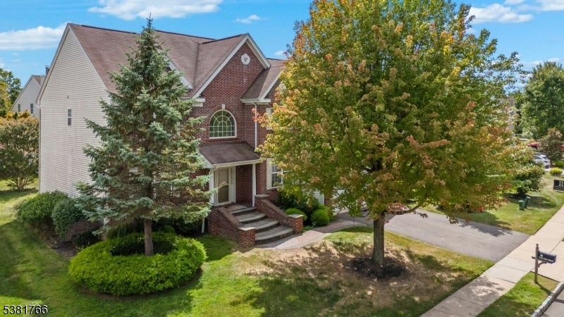 Franklin Twp., New Jersey, 08540, United States, 4 Bedrooms Bedrooms, ,3 BathroomsBathrooms,Residential,Active,1945520