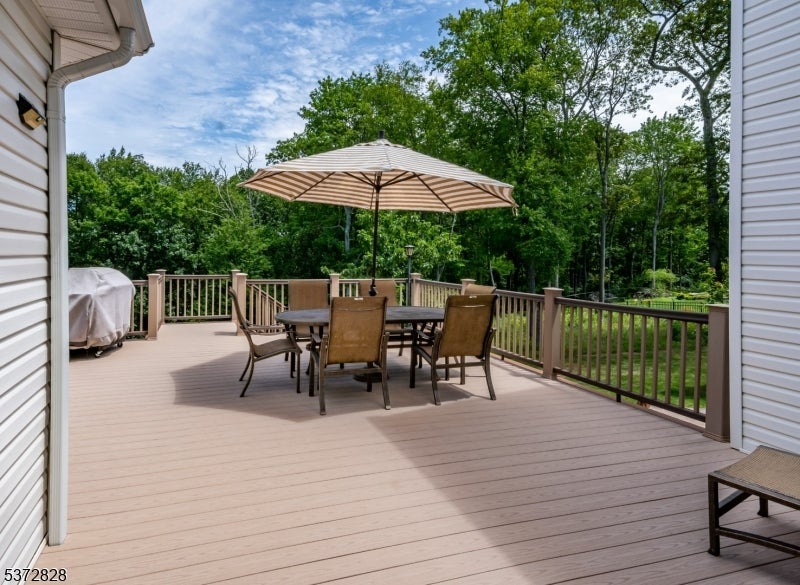Mount Olive Twp., New Jersey, 07836, United States, 4 Bedrooms Bedrooms, ,6 BathroomsBathrooms,Residential,Active,1902935