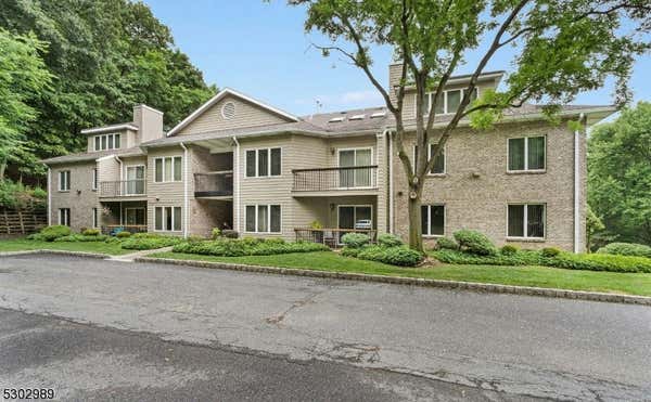 1 PARKSIDE TER APT 1A, WOODLAND PARK, NJ 07424 - Image 1