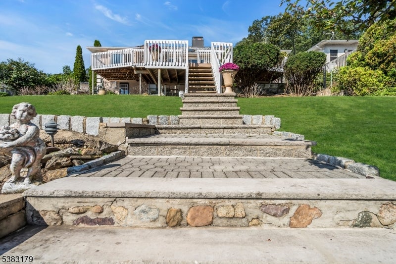 Hopatcong Boro, New Jersey, 07843, United States, 3 Bedrooms Bedrooms, ,2 BathroomsBathrooms,Residential,Active,1946536