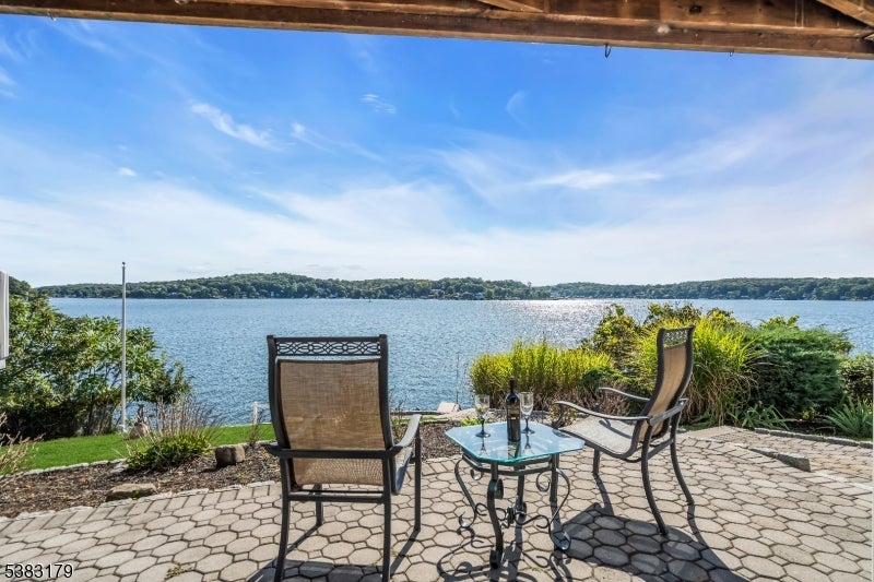 Hopatcong Boro, New Jersey, 07843, United States, 3 Bedrooms Bedrooms, ,2 BathroomsBathrooms,Residential,Active,1946536