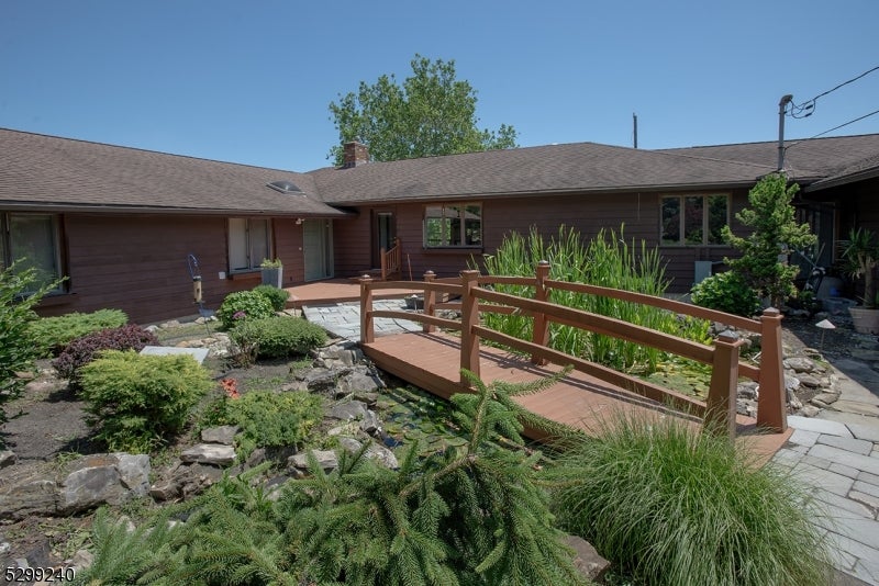 Lafayette Twp., New Jersey, 07848, United States, ,5 BathroomsBathrooms,Residential,Active,1702620