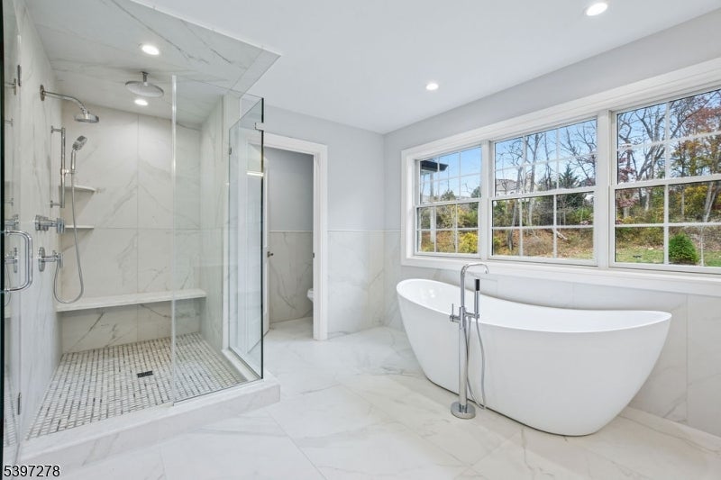 Livingston Twp., New Jersey, 07039, United States, 6 Bedrooms Bedrooms, ,6 BathroomsBathrooms,Residential,Active,1993679