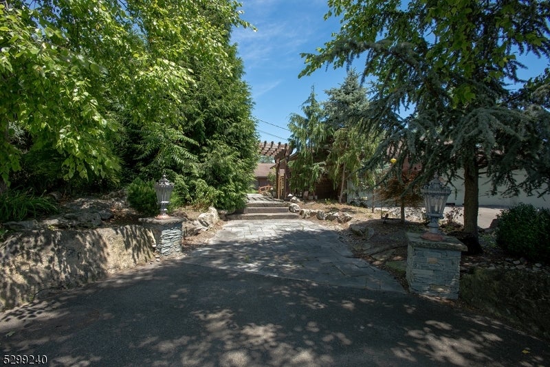 Lafayette Twp., New Jersey, 07848, United States, ,5 BathroomsBathrooms,Residential,Active,1702620