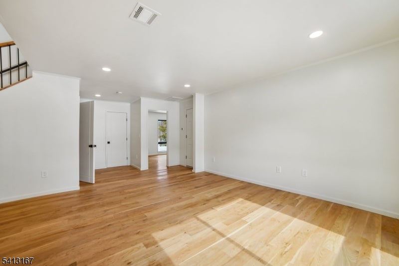 Parsippany-Troy Hills Twp., New Jersey, 07054, United States, 4 Bedrooms Bedrooms, ,4 BathroomsBathrooms,Residential,Active,2021957