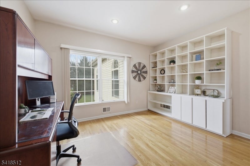 Montgomery Twp., New Jersey, 08502, United States, 5 Bedrooms Bedrooms, ,4 BathroomsBathrooms,Residential,Active,2032939