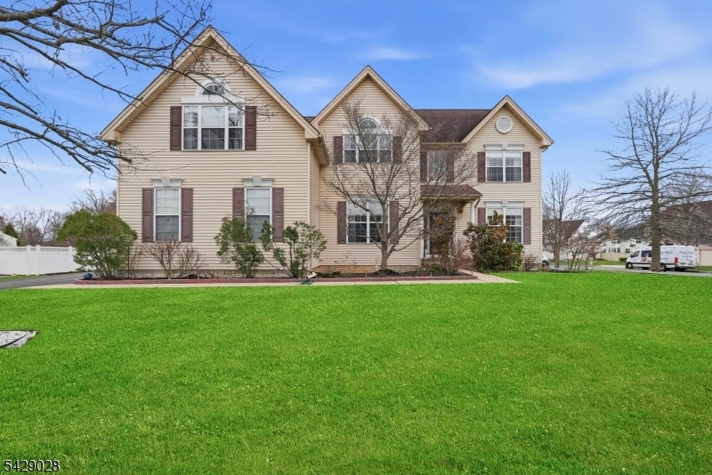 South Brunswick Twp., New Jersey, 08852, United States, 4 Bedrooms Bedrooms, ,3 BathroomsBathrooms,Residential,Active,2045401