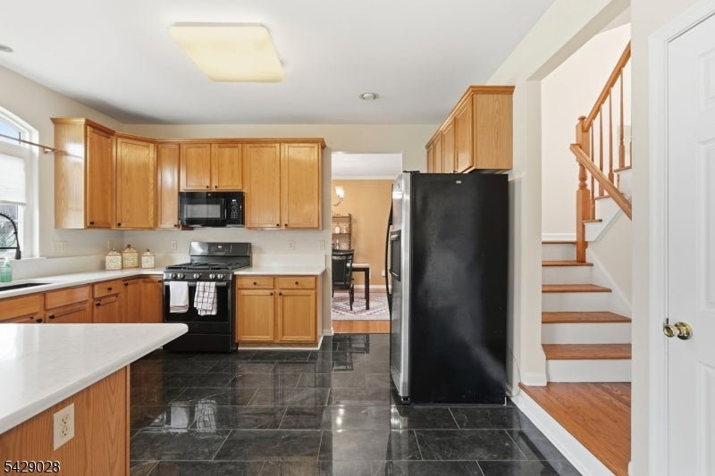 South Brunswick Twp., New Jersey, 08852, United States, 4 Bedrooms Bedrooms, ,3 BathroomsBathrooms,Residential,Active,2045401