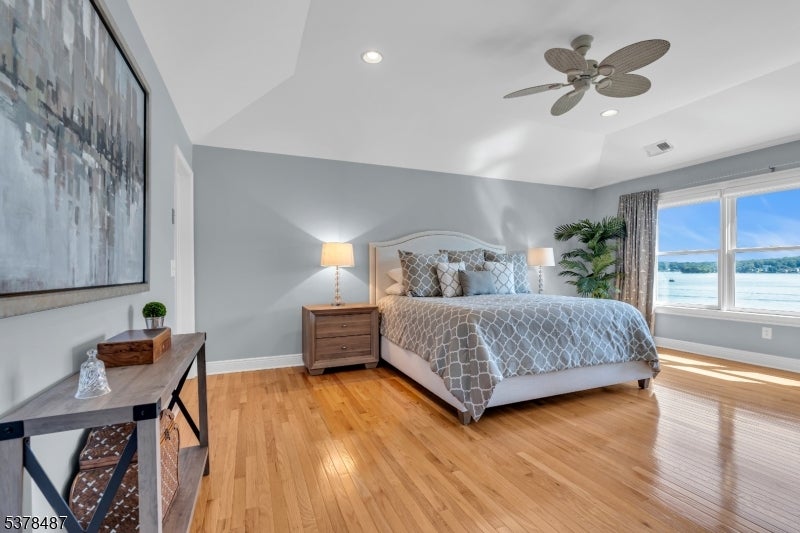 Mount Arlington Boro, New Jersey, 07856, United States, 3 Bedrooms Bedrooms, ,4 BathroomsBathrooms,Residential,Active,1914821