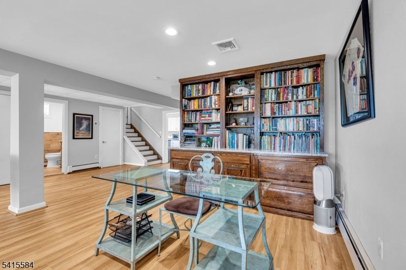 Hopatcong Boro, New Jersey, 07821, United States, 3 Bedrooms Bedrooms, ,3 BathroomsBathrooms,Residential,Active,2043427