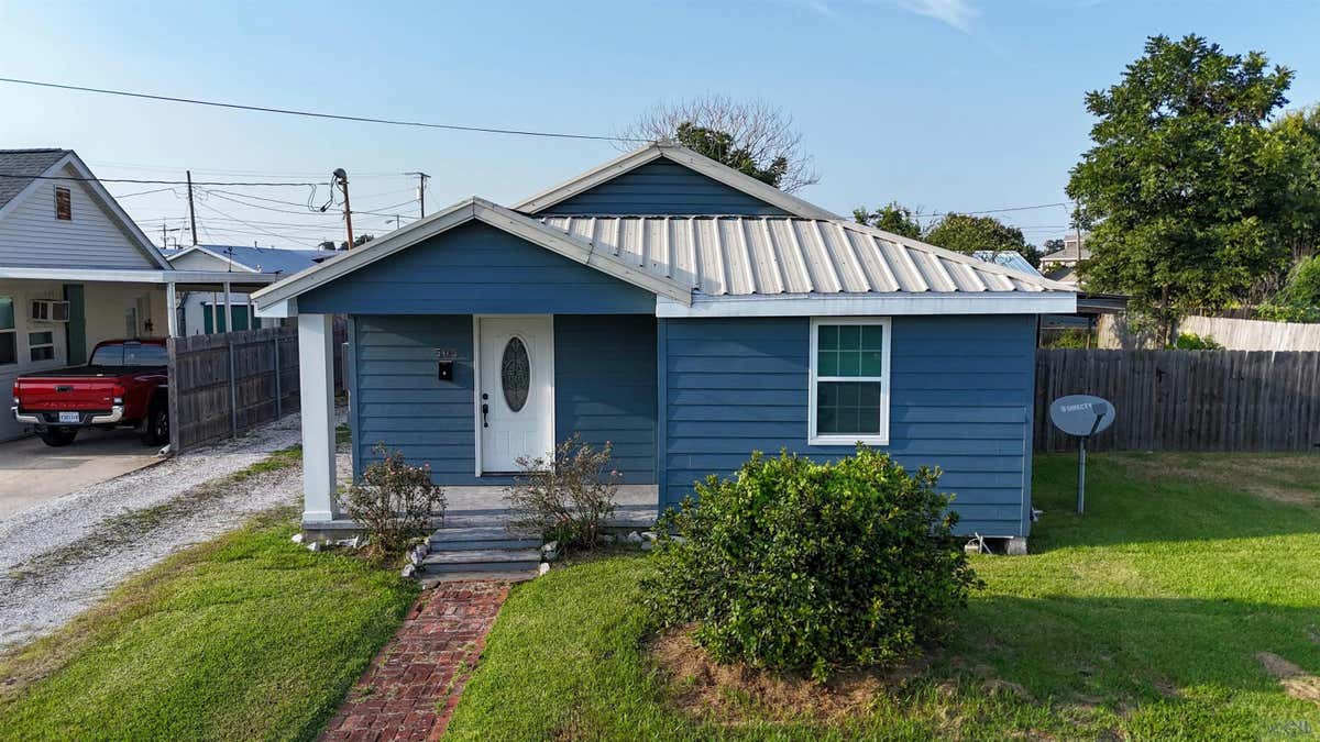 505 OAK ST, THIBODAUX, LA 70301, photo 1 of 23