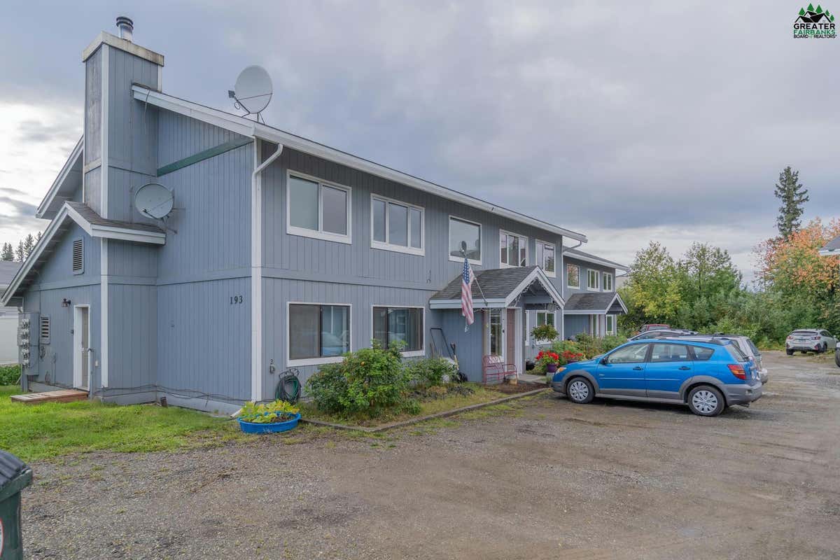 193 PALACE CIR, FAIRBANKS, AK 99701, photo 1 of 20