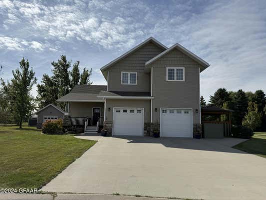 511 MCDONALD DR, HILLSBORO, ND 58045 - Image 1