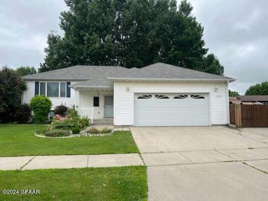 5050 W ELM CT, GRAND FORKS, ND 58203 - Image 1