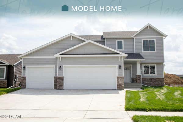 451 PLYMOUTH LN, GRAND FORKS, ND 58201 - Image 1