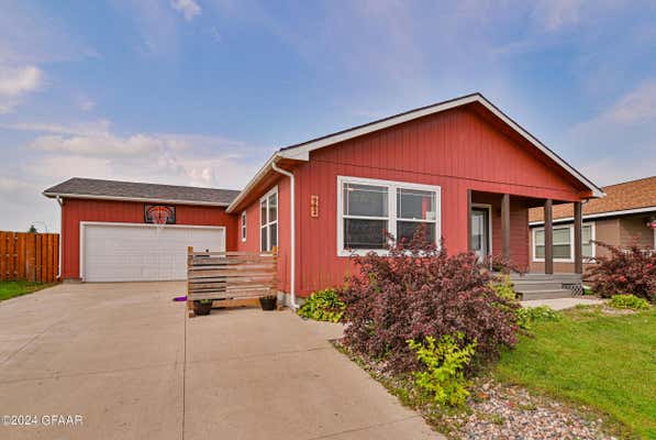 982 THAMES CT, GRAND FORKS, ND 58203 - Image 1