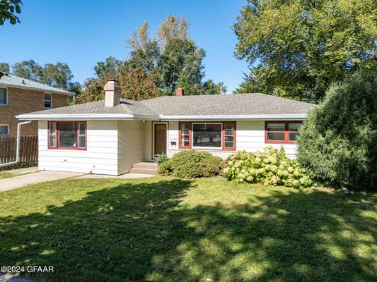 2122 10TH AVE N, GRAND FORKS, ND 58203 - Image 1