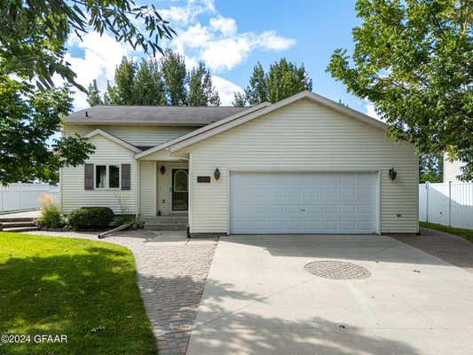 5089 W ELM CT, GRAND FORKS, ND 58203 - Image 1