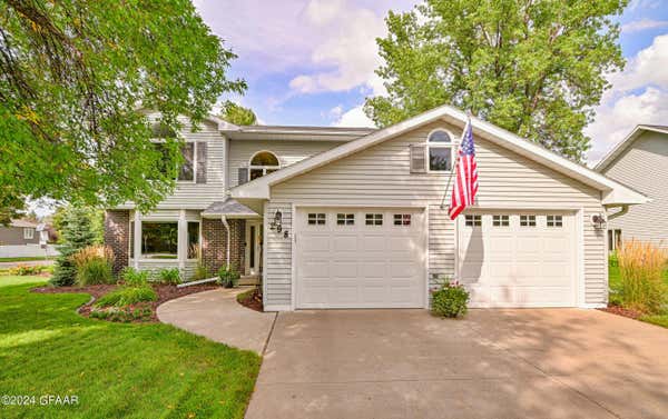 298 CIRCLE HILLS DR, GRAND FORKS, ND 58201 - Image 1