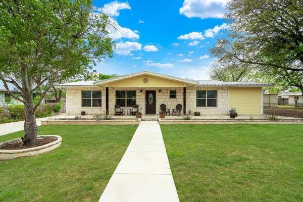 406 E CENTRE ST, FREDERICKSBURG, TX 78624 - Image 1