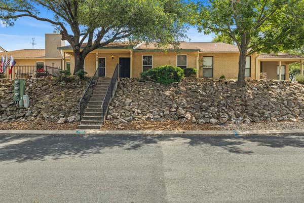 426 SUMMIT CIR, FREDERICKSBURG, TX 78624 - Image 1