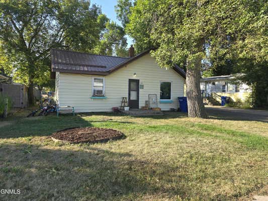 513 CHAFFEE ROW, BEULAH, ND 58523 - Image 1