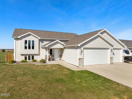 1601 28TH ST NW, MINOT, ND 58703 - Image 1