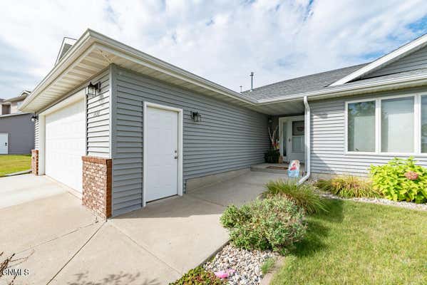 1130 N 33RD ST, BISMARCK, ND 58501 - Image 1