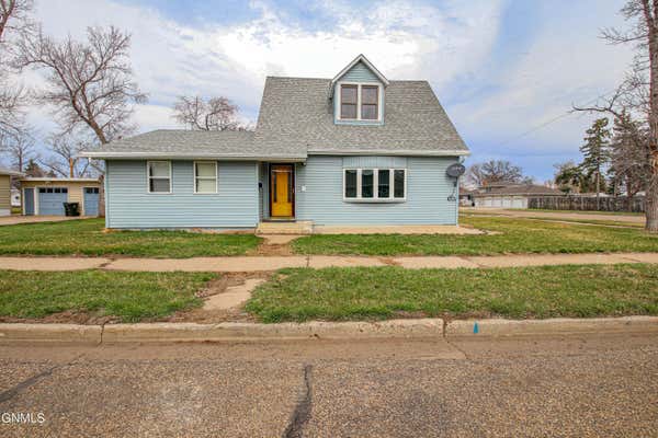 222 3RD ST NE, HAZEN, ND 58545 - Image 1